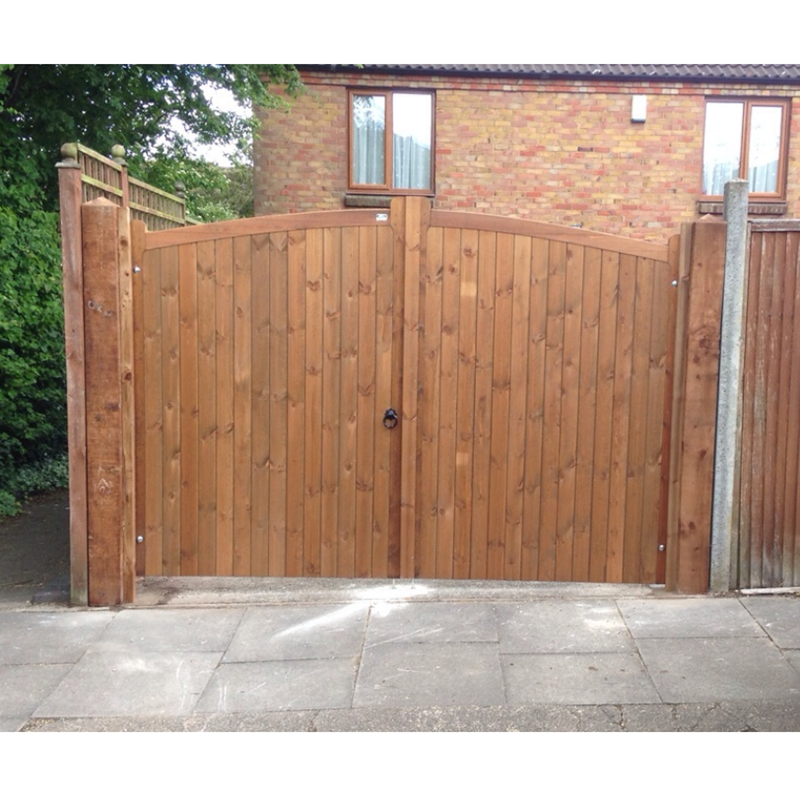 Walkern Double Leaf Gates | Residential Wooden Gates & Gate Furniture ...